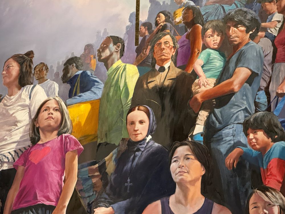 Madre Cabrini retratada no mural da Catedral de São Patrício, em Nova York, entre migrantes de diferentes culturas